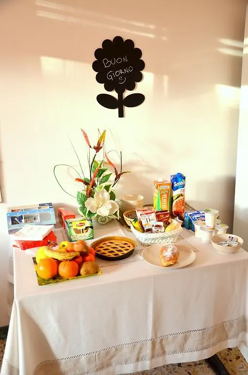 Alojamento de Acomodação e Pequeno-almoço L'Acchiappasogni Acomodação com café da manhã Florença